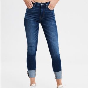 American Eagle Cropped High Wasted Jean